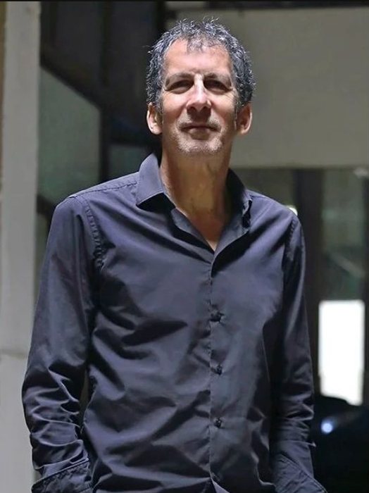 Dr. Jonathan Leighton